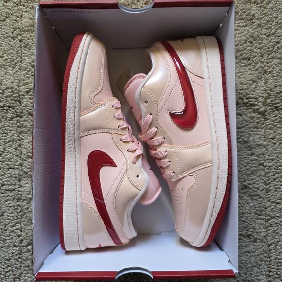 Wmns Air Jordan 1 SE Low Patent Valentine's Day Brand New Sz 10 - Picture 9 of 10